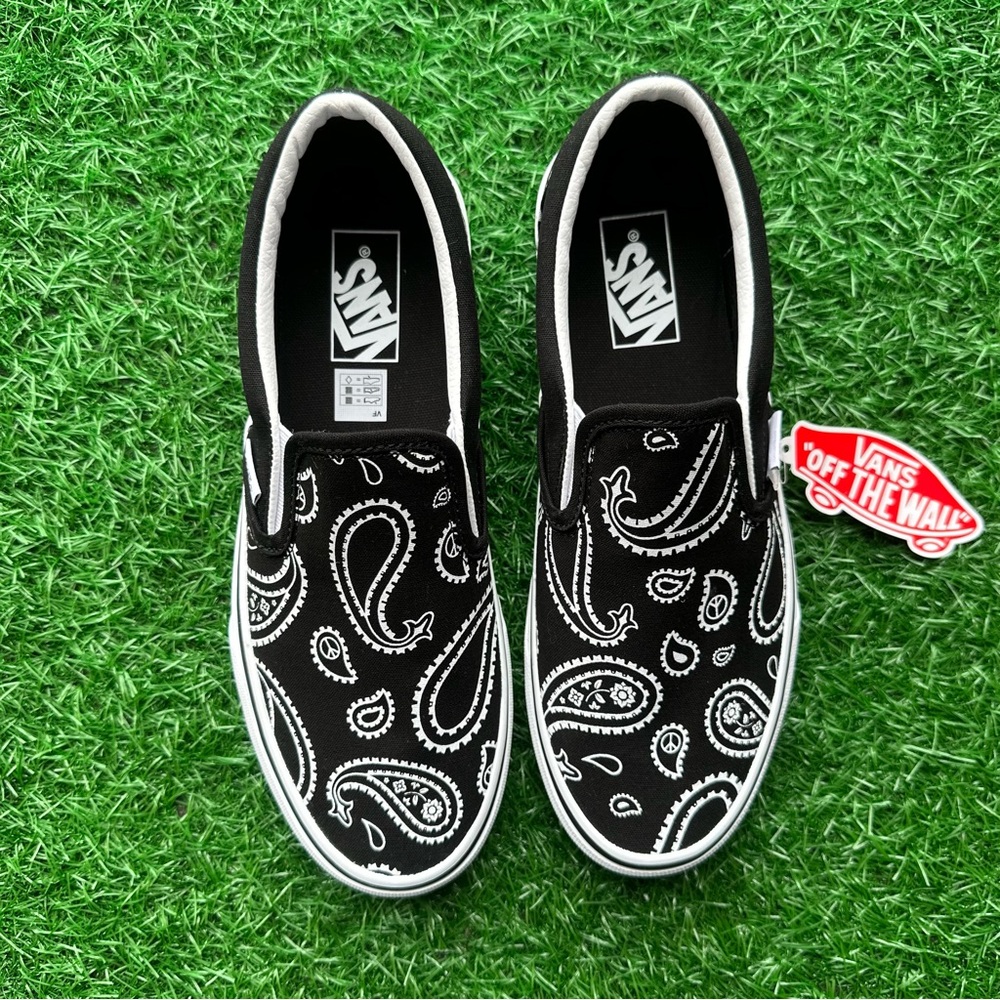 Vans Classic Slip On Peace Paisley Black White - Picture 9 of 10